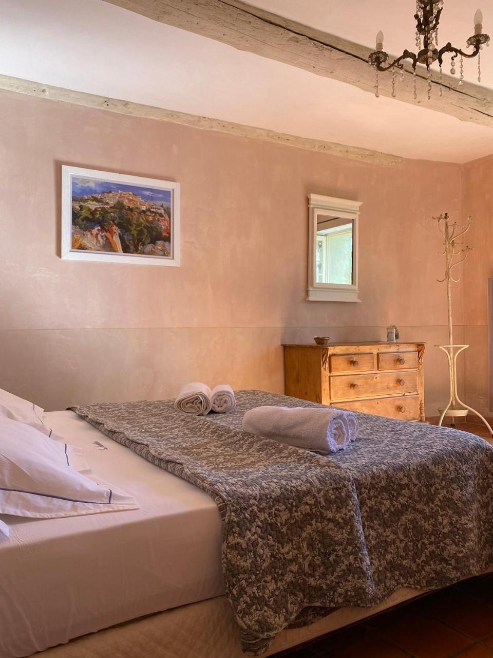 Le Mas De La Marteliere Le Thor Room photo